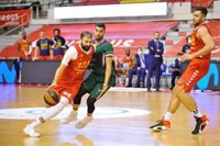 El Valencia Basket frena al líder Real Madrid y el Barça se exhibe