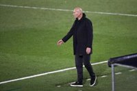 Zidane: "Estoy enfadado, me tienen que explicar lo de las manos"