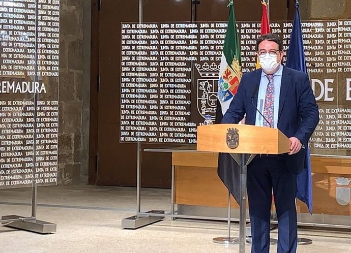 El vicepresidente segundo y consejero de Sanidad, José María Vergeles, en una imagen de archivo