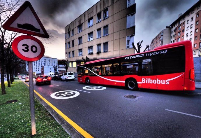 Señal de 30 km/h en Bilbao.