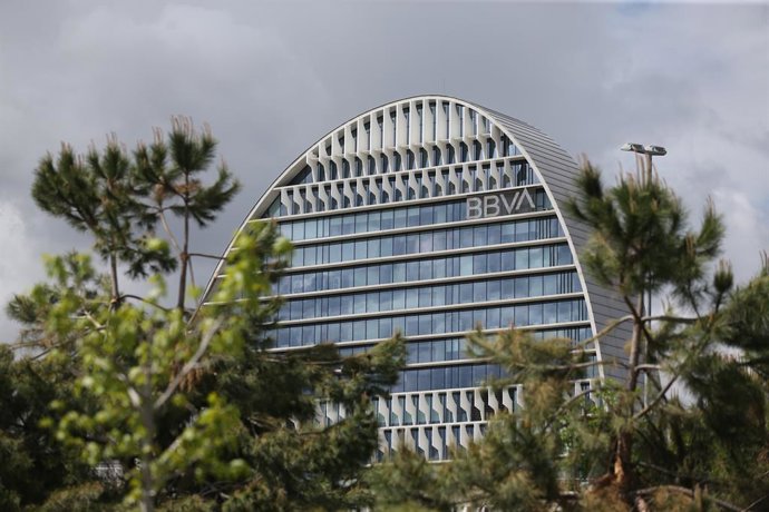 Edificio de la sede de BBVA en Madrid, conocido como La Vela, a 22 de abril de 2021, en Madrid (España).