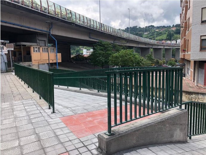 Obras de reurbanización de Estrada Zalbidea en Zorrotza, en Bilbao