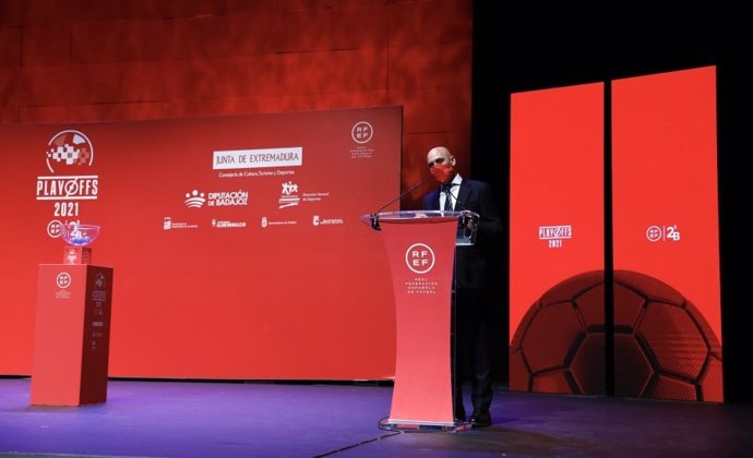 El presidente de la RFEF, Luis Rubiales, durante el sorteo del playoff de ascenso a Segunda División, celebrado en Mérida (Extremadura)