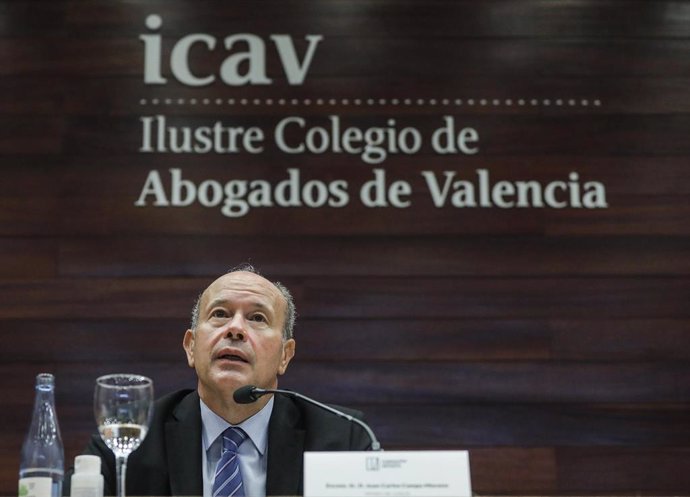 El ministro de Justicia, Juan Carlos Campo, en el Colegio de Abogados de Valencia.