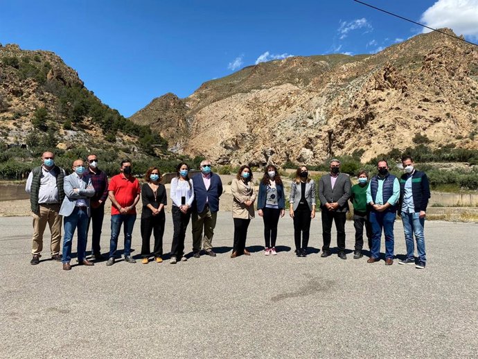 Carmen Crespo en su visita a Alboloduy (Almería)