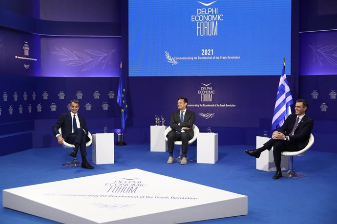 El presidente del Gobierno, Pedro Sánchez, en Atenas (Grecia), tras su reunión con el primer ministro griego, Kyriacos Mitsotakis