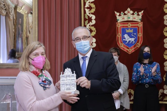 Recepción del Ayuntamiento de Pamplona a la Escuela Oficial de Idiomas