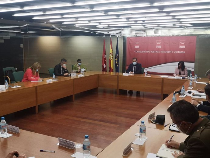 El consejero de Justicia, Interior y Víctimas en funciones de la Comunidad de Madrid, Enrique López, en la reunión del Platercam.