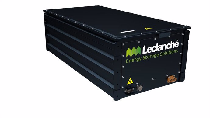 Un pack de baterías de iones de litio Leclanché, similar al que se está utilizando en el proyecto de locomotora de hidrógeno de Canadian Pacific, para alimentar los motores de tracción eléctrica de la locomotora.