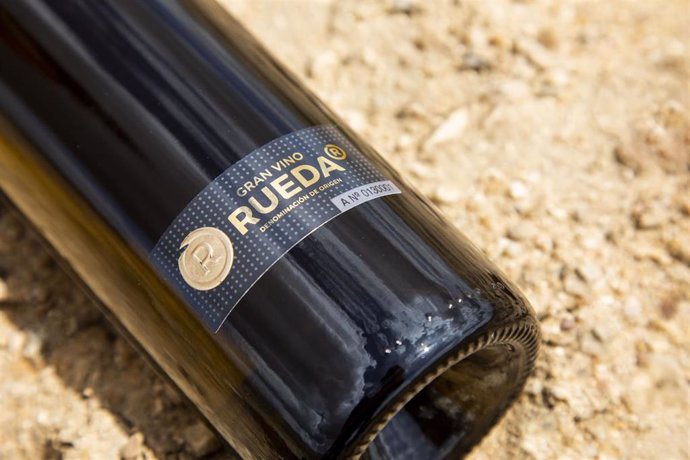Contraetiqueta especial para el 'Gran Vino de Rueda', nueva categoría para viñedos de más de 30 años