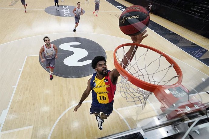 Archivo - Frantz Massenat jugando con el Andorra