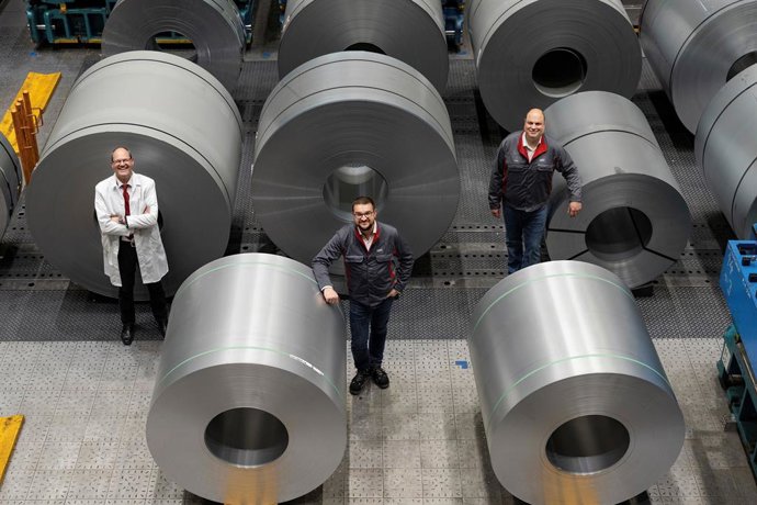 Foto de fabrica de bobinas en Inglostad