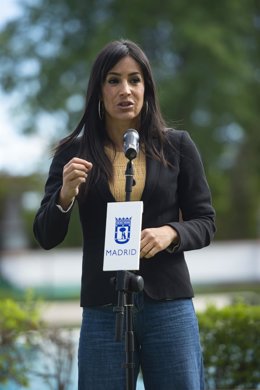La vicealcaldesa de Madrid, Begoña Villacís, interviene en la presentación de la temporada de piscinas de verano 2021