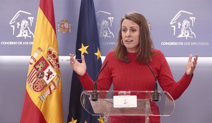 Archivo - La diputada de la CUP en el Congreso, Mireia Vehí, interviene en una rueda de prensa anterior a una Junta de Portavoces convocada en el Congreso de los Diputados, en Madrid, (España), a 23 de marzo de 2021.