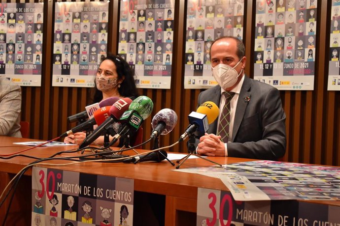 El alcalde de Guadalajara, alberto Rojo, en la presentación del 30 Maratón de los Cuentos.