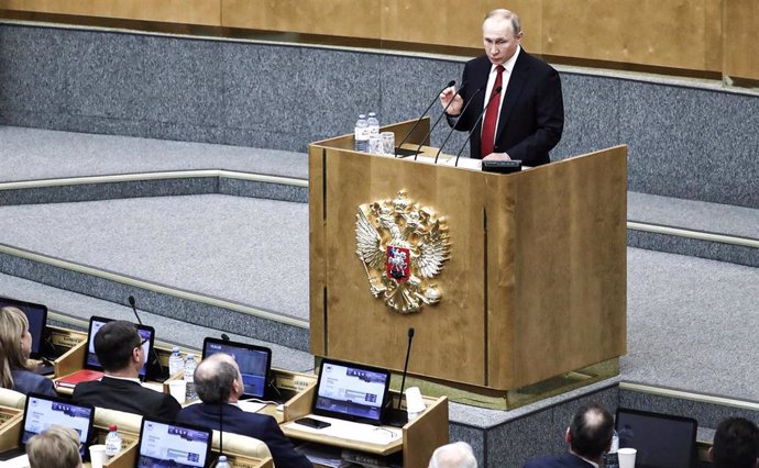 Archivo - El presidente ruso, Vladimir Putin, durante una intervención en la Cámara Baja, la Duma, en marzo de 2020