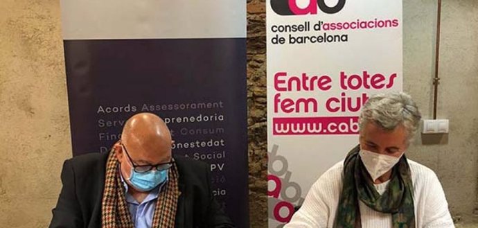 El president de PimeComer, lex Goñi, i la presidenta del Consell d'Associacions de Barcelona, Montserrat Morera.