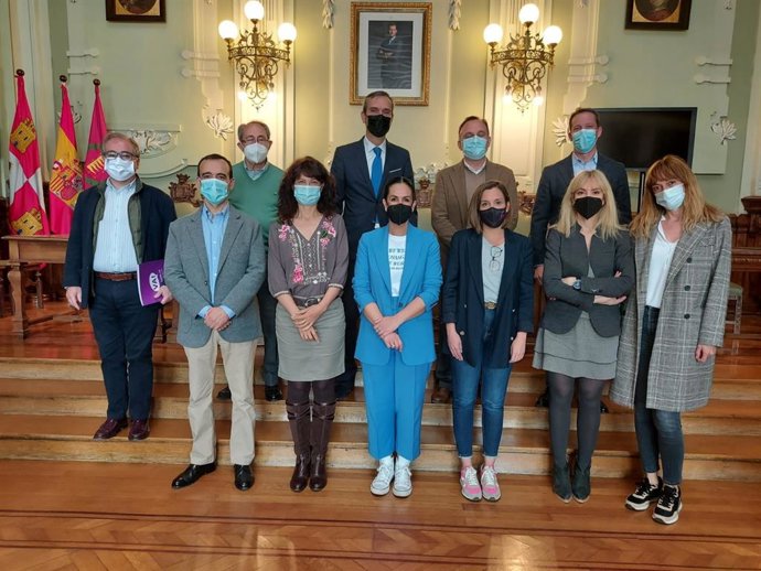 Logroño y Valladolid comienzan a trabajar en la organización de un evento sobre enología y cultura del vino de carácter bienal