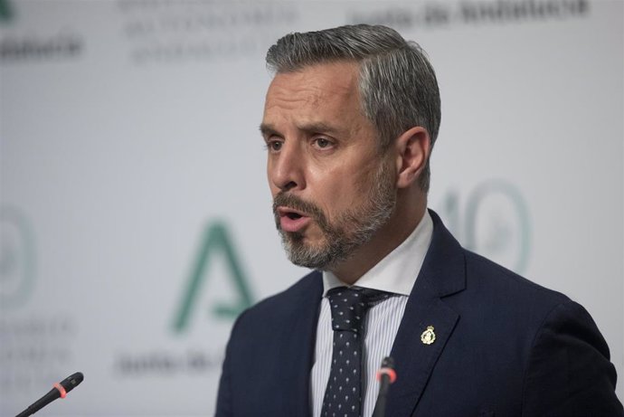 El consejero de Hacienda, Juan Bravo, este martes en la rueda de prensa a la conclusión del Consejo de Gobierno de la Junta de Andalucía.
