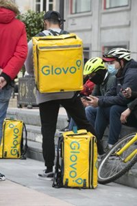 UGT ve "insuficiente" la Ley de 'riders' y pide una regulación "más completa" para plataformas digitales