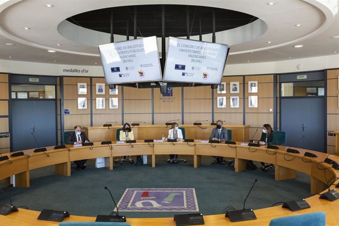 Las universidades públicas valencianas han constituido el Consorcio de Bibliotecas Universitarias Valencianas (BUVAL) para "coordinar actividades, combinar recursos y compartir experiencias.