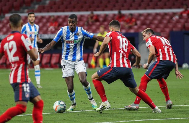 Archivo - Isak en el Atlético - Real Sociedad