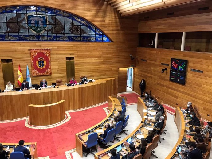Archivo - Votación de las enmiendas de totalidad a la ley de residuos y a la ley de museos de Galicia. Las dos superan el trámite y continúan su camino en el Parlamento de Galicia.