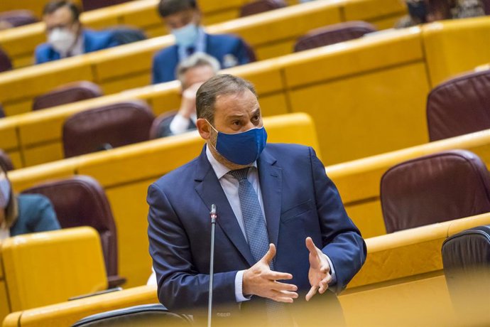 Archivo - El ministro de Transportes, Movilidad y Agenda Urbana, José Luis Ábalos, interviene durante una sesión de control al Gobierno en el Senado, en Madrid (España), a 3 de noviembre de 2020. Durante el pleno de hoy, el Ejecutivo ha respondido a cue
