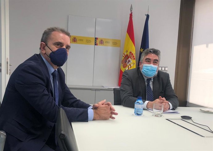 El presidente del CSD, José Manuel Franco, y el ministro de Cultura y Deporte, José Manuel Rodríguez Uribes, en la sede del ministerio en Madrid.