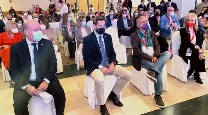 Álvarez (UGT): "España no tiene por qué tener colas del hambre, hay recursos suficientes y hay que repartir la riqueza"