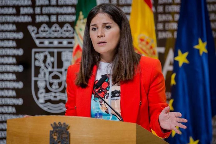 La portavoz de la Junta Isabel Gil Rosiña.