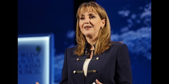 1. WTTC nombra a Julia Simpson nueva presidenta y consejera delegada, tras la marcha de Gloria Guevara