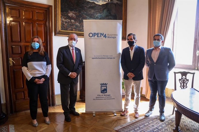 AVVA pondrá a disposición de la campaña 'MalagaWorkBay' su red de alojamientos para atraer teletrabajadores
