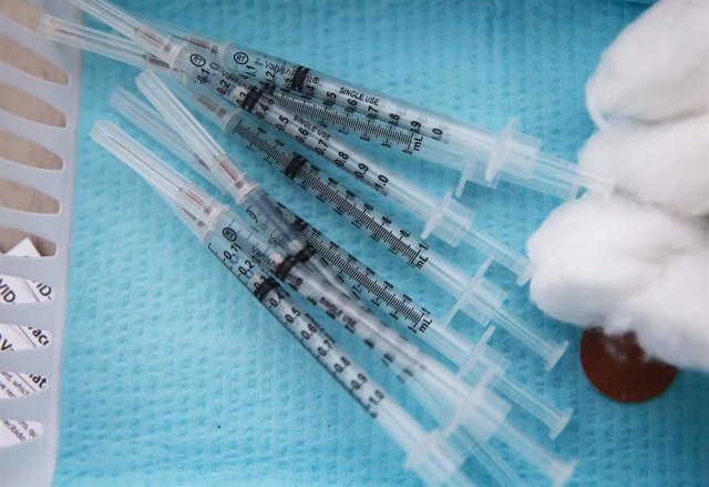 Archivo - Dosis de vacuna Pfizer para ser distribuidas entre poblacion centroafricana en Estados Unidos, en abril de 2021
