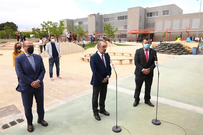 El presidente de Aragón, Javier Lambán, ha realizado las declaraciones en Zuera.