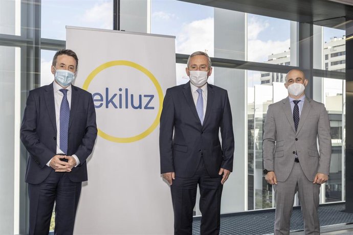 De izquierda a derecha, el consejero delegado de Repsol, Josu Jon Imaz, el presidente de la Corporación Mondragón, Iñigo Ucín y el director general de Krean, Jon Berbel.