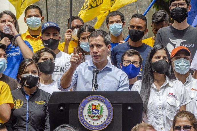 Archivo - 12 February 2021, Venezuela, Caracas: Venezuelan opposition leader Juan Guaido speaks during a protest against the Government of the Venezuelan President Nicolas Maduro on the day of Youth at Bolivar Square. Photo: Jimmy Villalta/ZUMA Wire/dpa