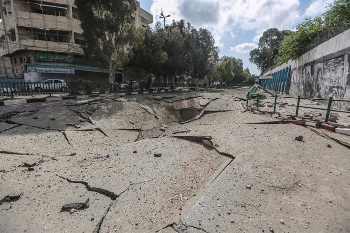 Destrozos en la capital de la Franja de Gaza