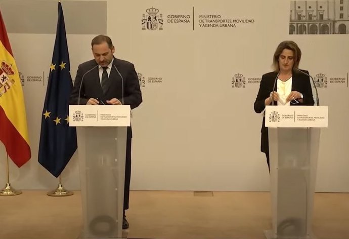 José Luis Ábalos y Teresa Ribera.