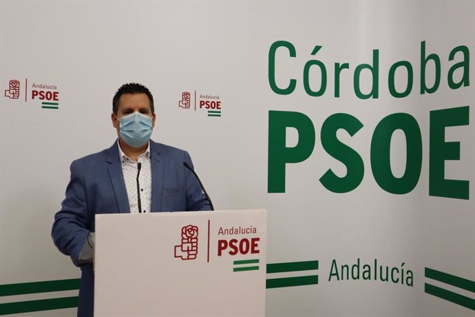 El alcalde de Peñarroya y secretario general del PSOE en dicho municipio,, José Ignacio Expósito, en la sede provincial de su partido.