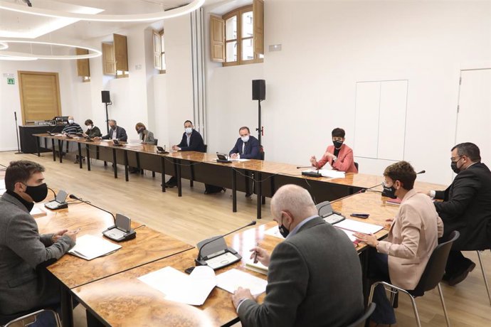 Reunión de la parte navarra de la Junta de Transferencias
