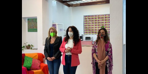 1. El IAM forma a las familias a través del teatro participativo en prevención de la violencia de género