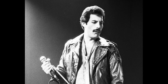 1. Revive la historia de Freddie Mercury con 'Bohemian Rhapsody' en Telecinco