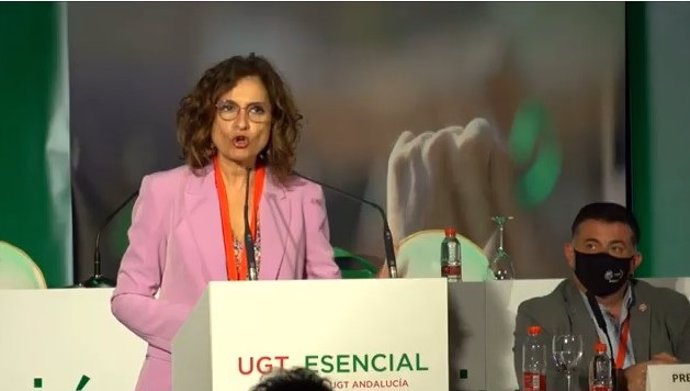 La ministra de Hacienda, María Jesús Montero, en el congreso de UGT-A