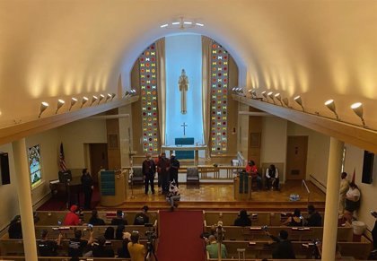 La Iglesia Evangélica Luterana nombra a la primera obispa transgénero de una fe cristiana en EEUU La Iglesia Evangélica Luterana nombra a la primera obispa transgénero de una fe cristiana en EEUU