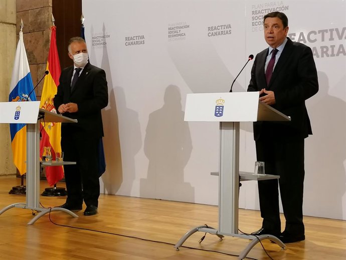 El presidente de Canarias, Ángel Víctor Torres, y el ministro de Agricultura, Pesca y Alimentación, Luis Planas
