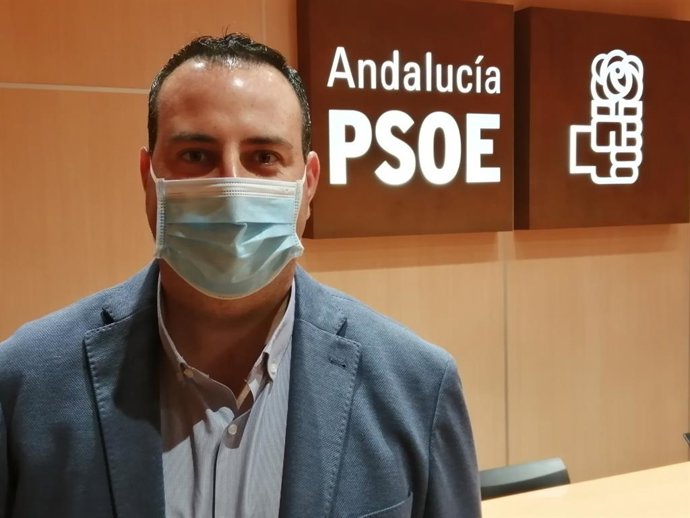 El secretario de Organización del PSOE de Granada, Álex Casares