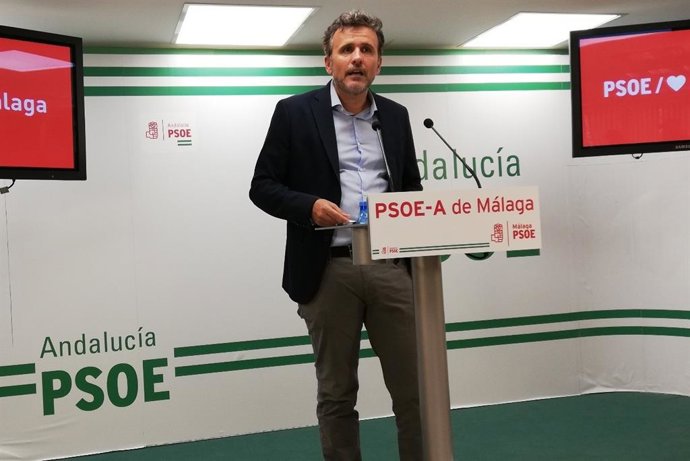 El diputado del PSOE por Málaga Ignacio Lopez en rueda de prensa