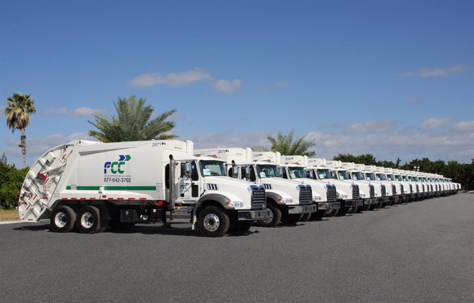Flota camiones recolectores de FCC Servicios Medio Ambiente