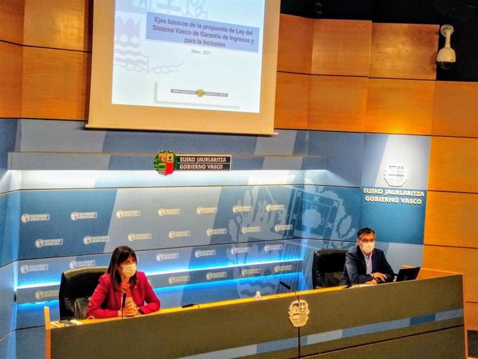 Idoia Mendia y Alfonso Gurpegui